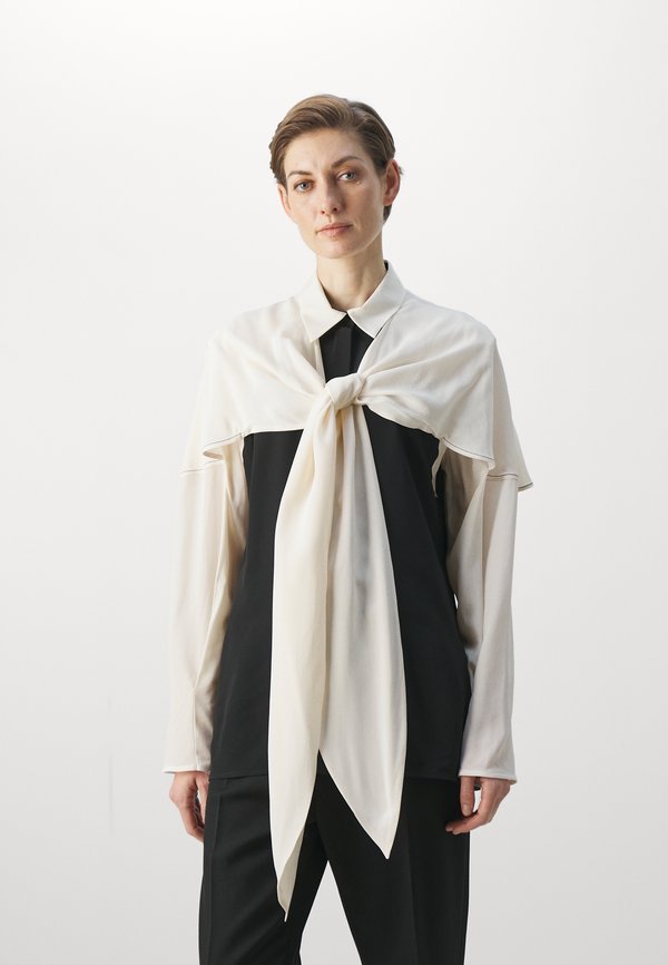 Victoria Beckham BOW