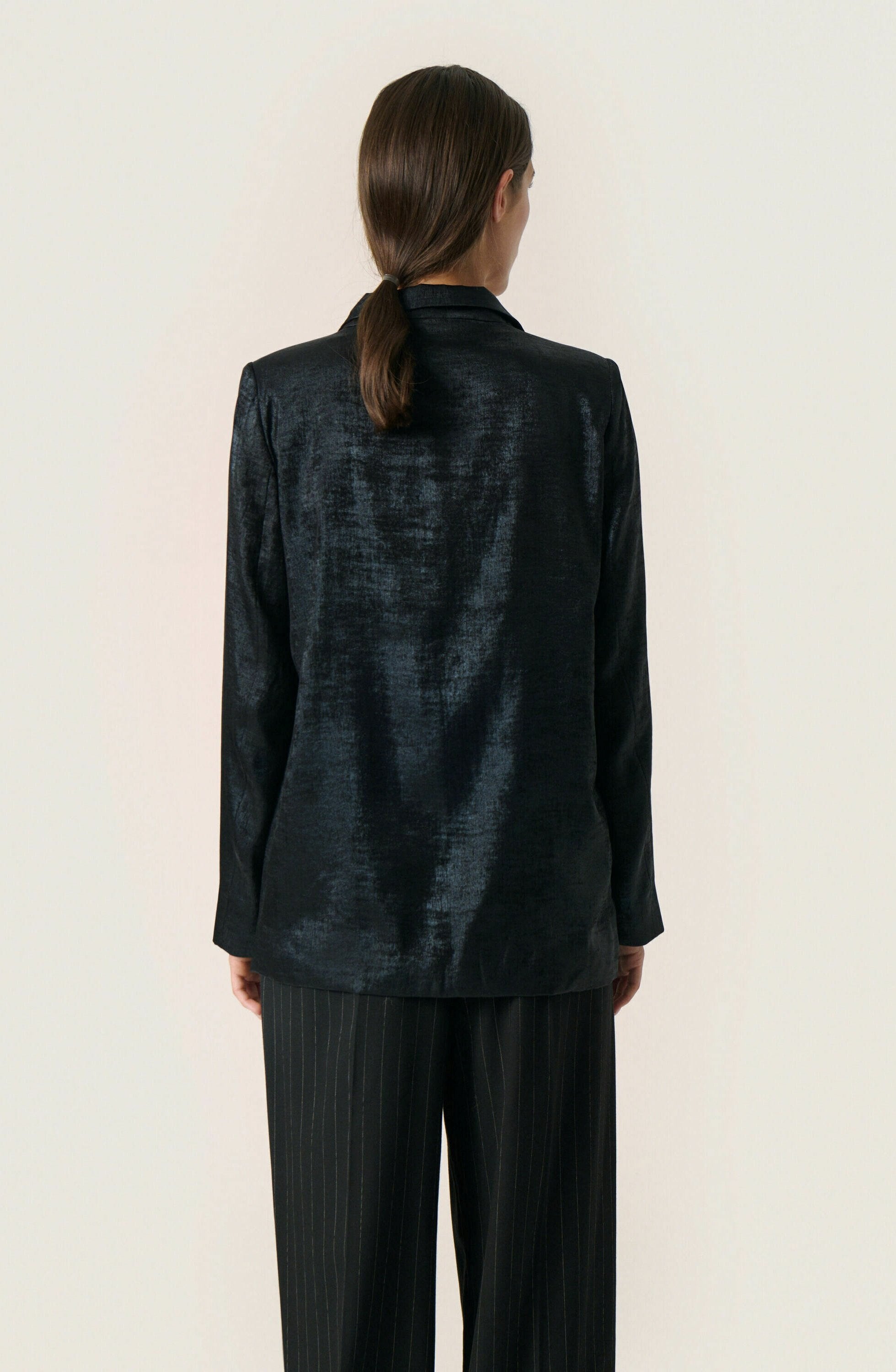 Soaked in Luxury SLELVIE RONYA
