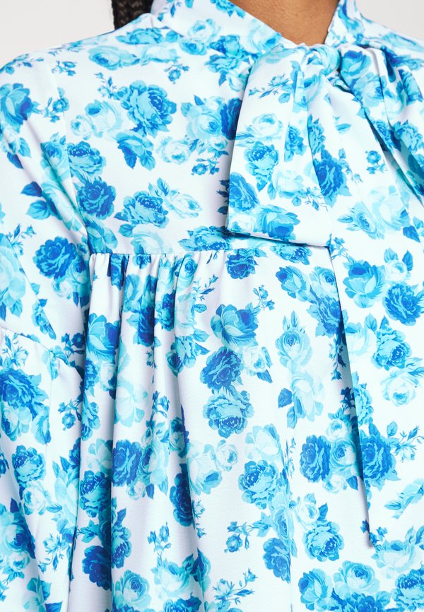 IN THE STYLE LORNA FLORAL BLOUSE