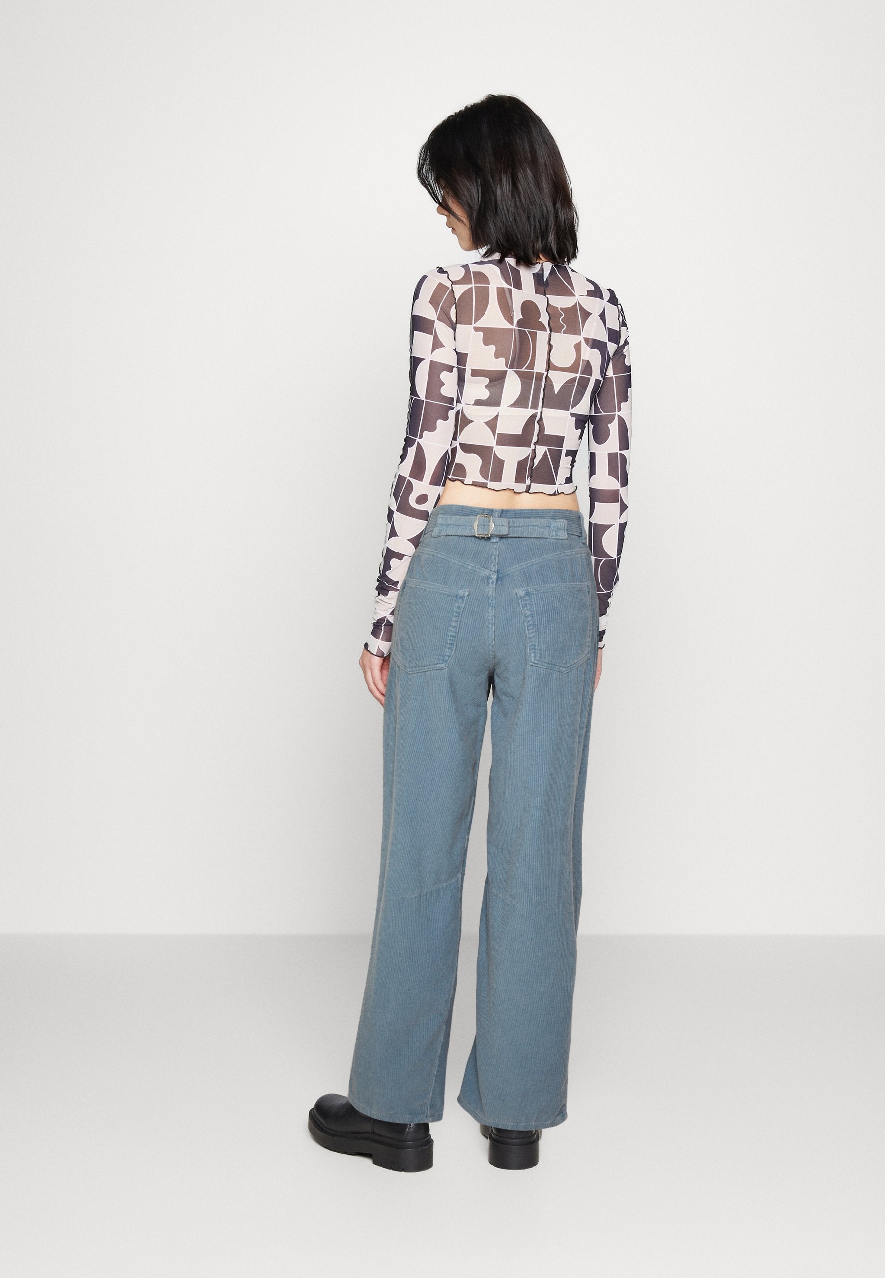 BDG Urban Outfitters LOGAN