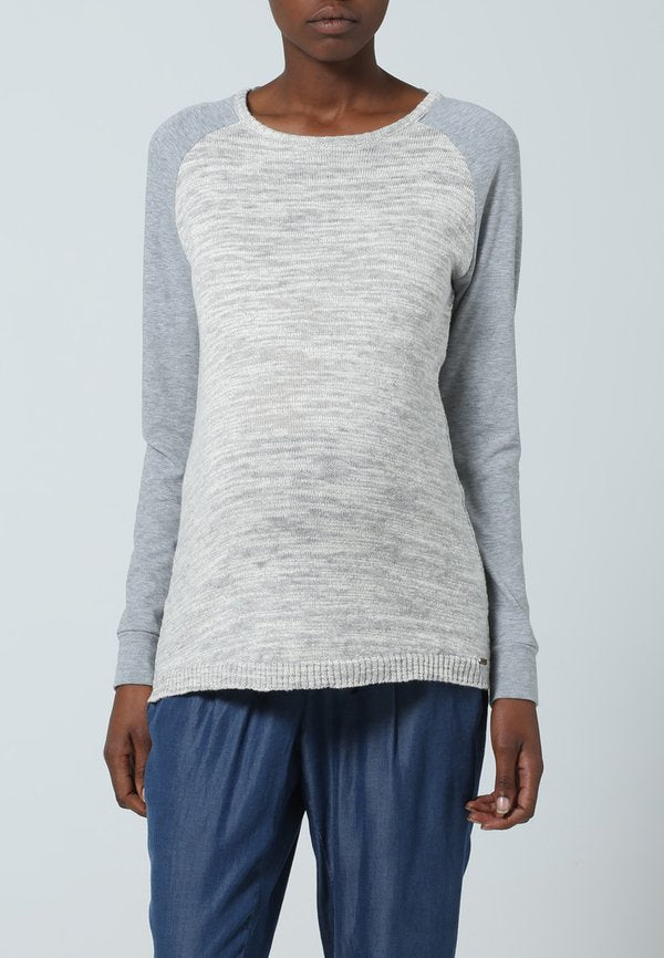 Esprit Maternity
