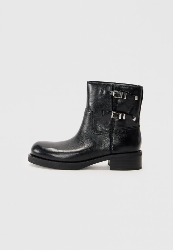 MICHAEL Michael Kors DARRINGTON