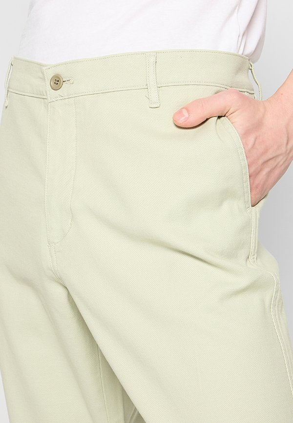 DOCKERS
