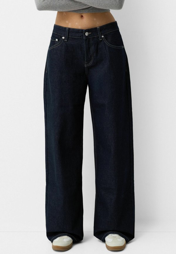 Bershka BOYFRIEND - Relaxed fit jeans - dark blue