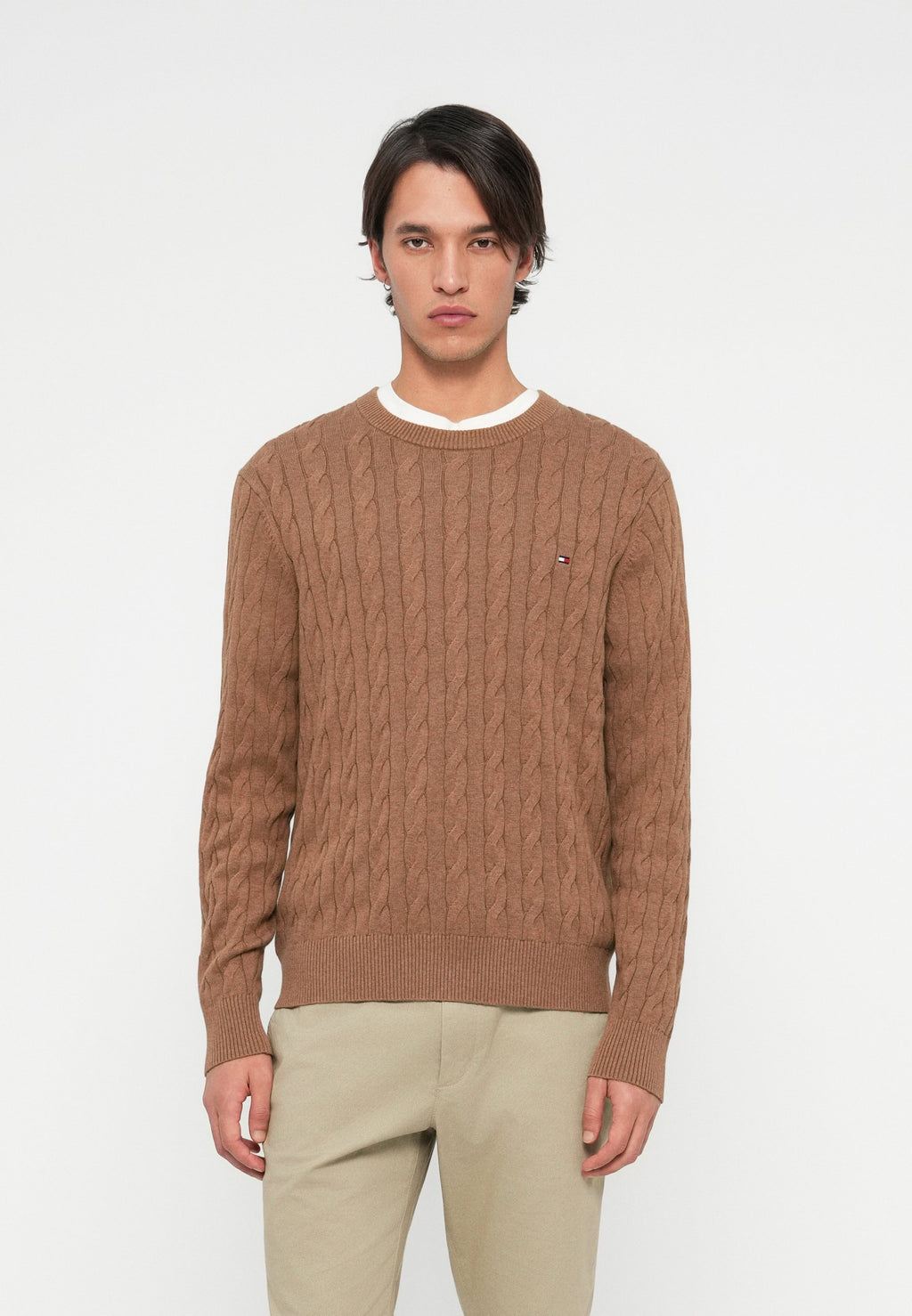 CLASSIC CABLE CREW NECK  ELEVATED ESSENTIALS Media 3