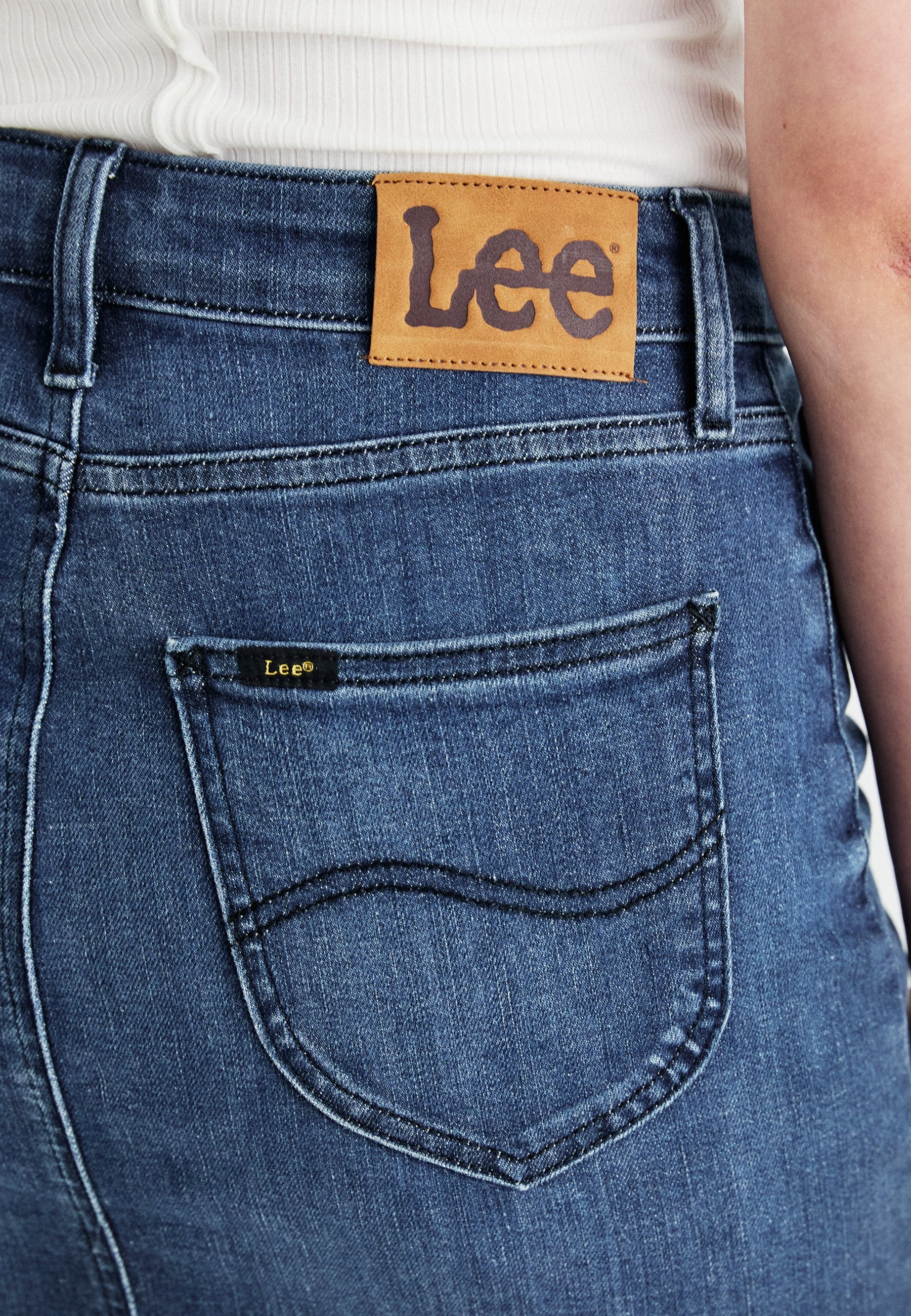 Lee MIDI SKIRT