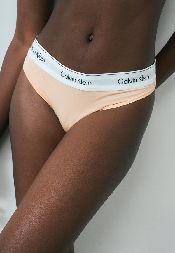 Calvin Klein Underwear Thong - peach bliss