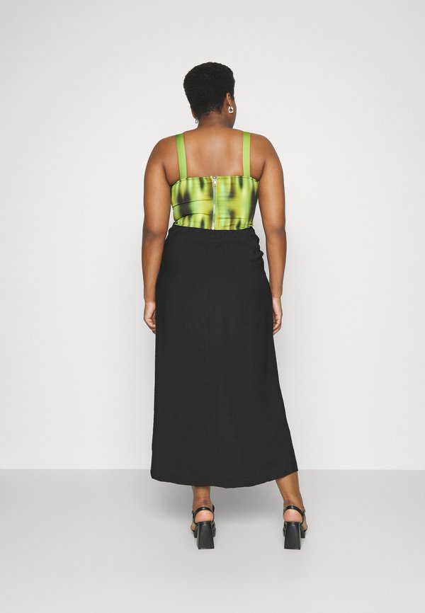 Object Curve OBJFALINE SKIRT