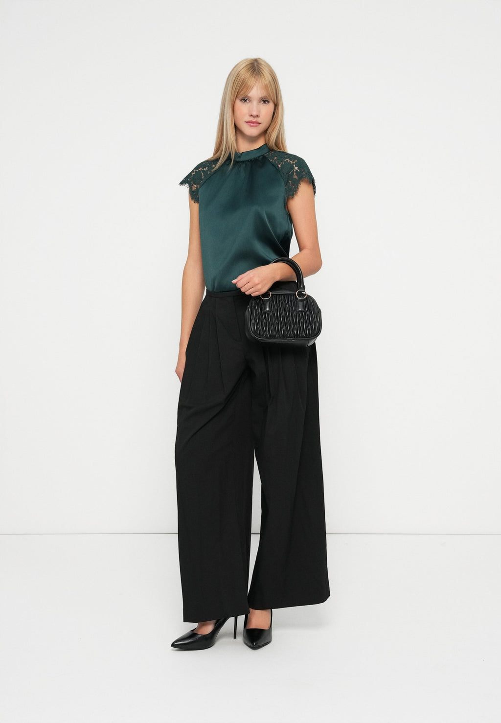 Vero Moda VMTRINE SUPER WIDE PLEATED PANT