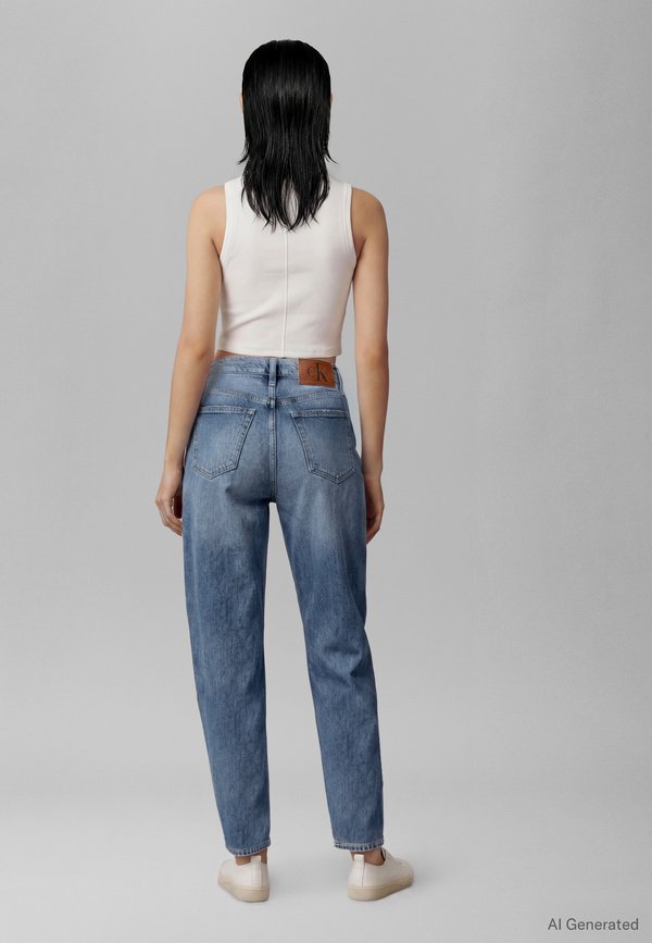 Calvin Klein Jeans Mom Jeans - foster blue