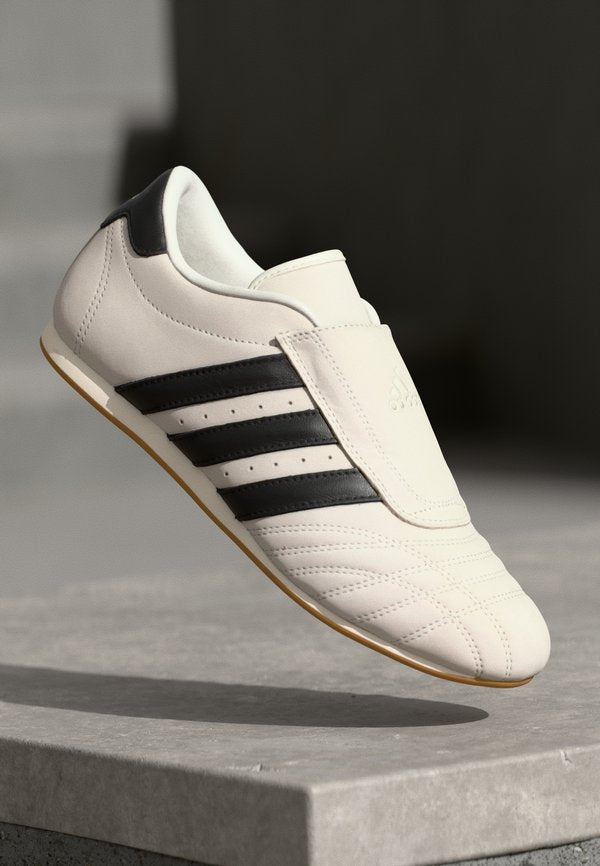 adidas Originals TAEKWONDO - Slip-ons - off white/core black