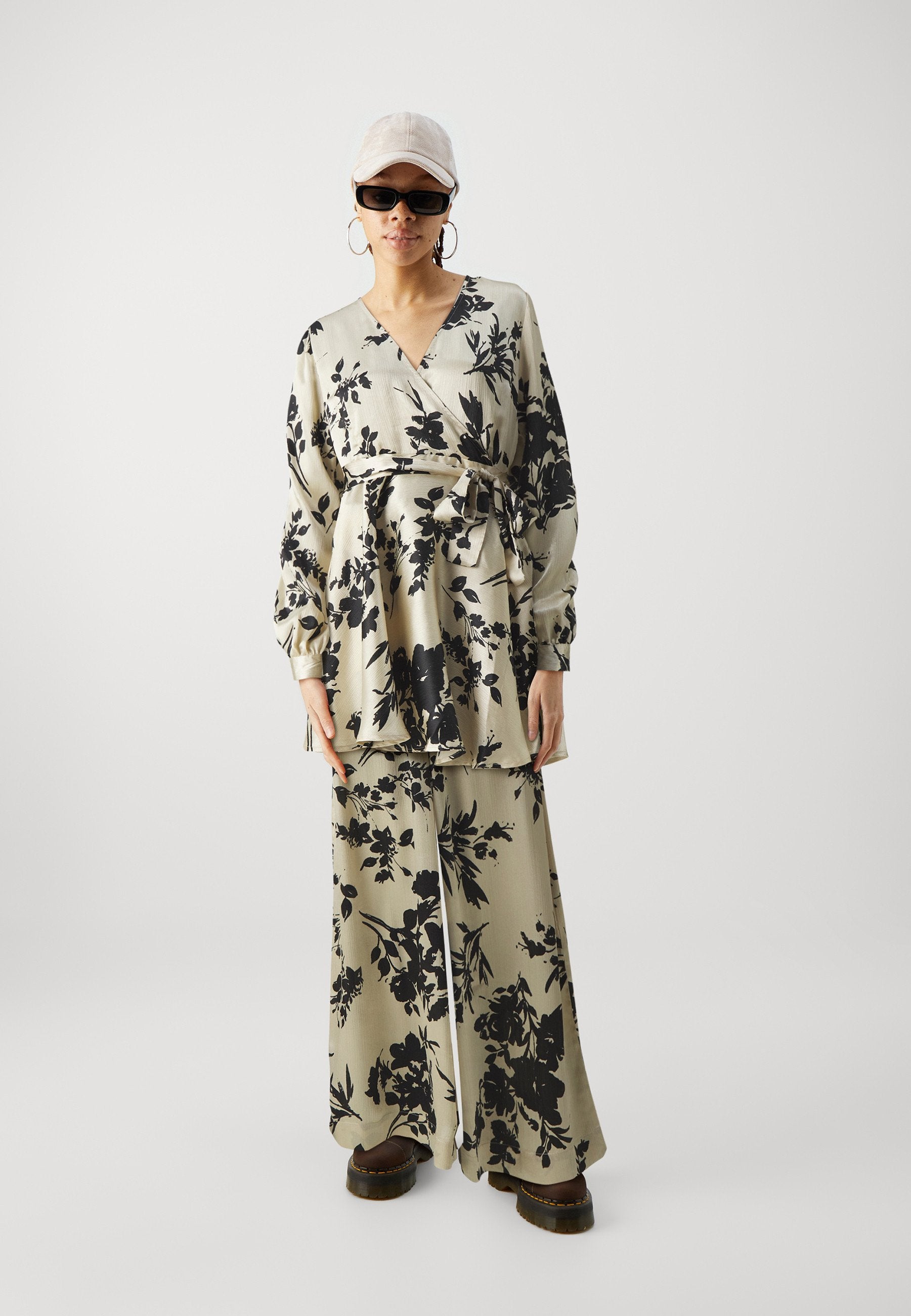 ONLSALIA WRAP DRESS Media 2