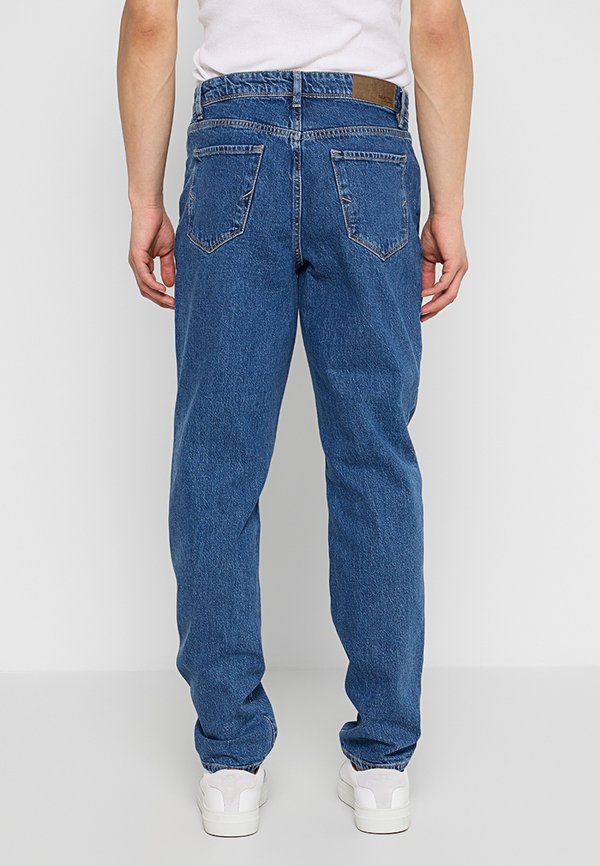 Selected REGULAR FIT