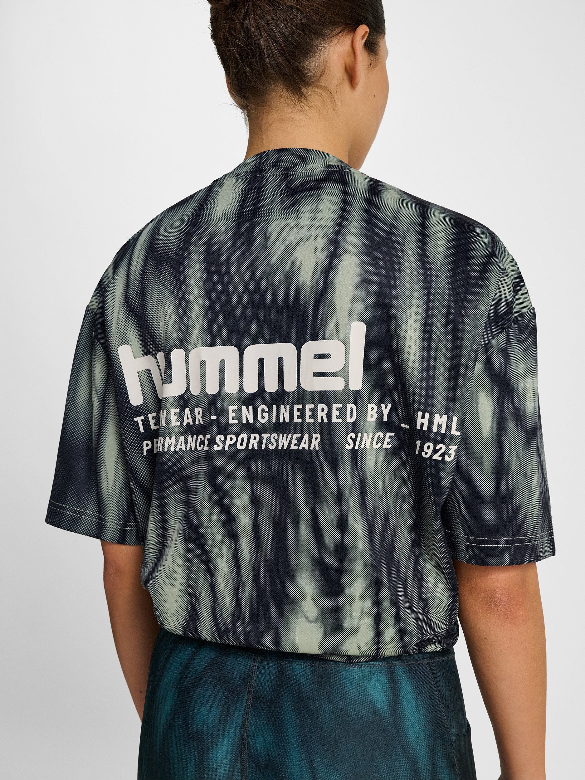 Hummel HMLHIIT AOP LOOSE S/S
