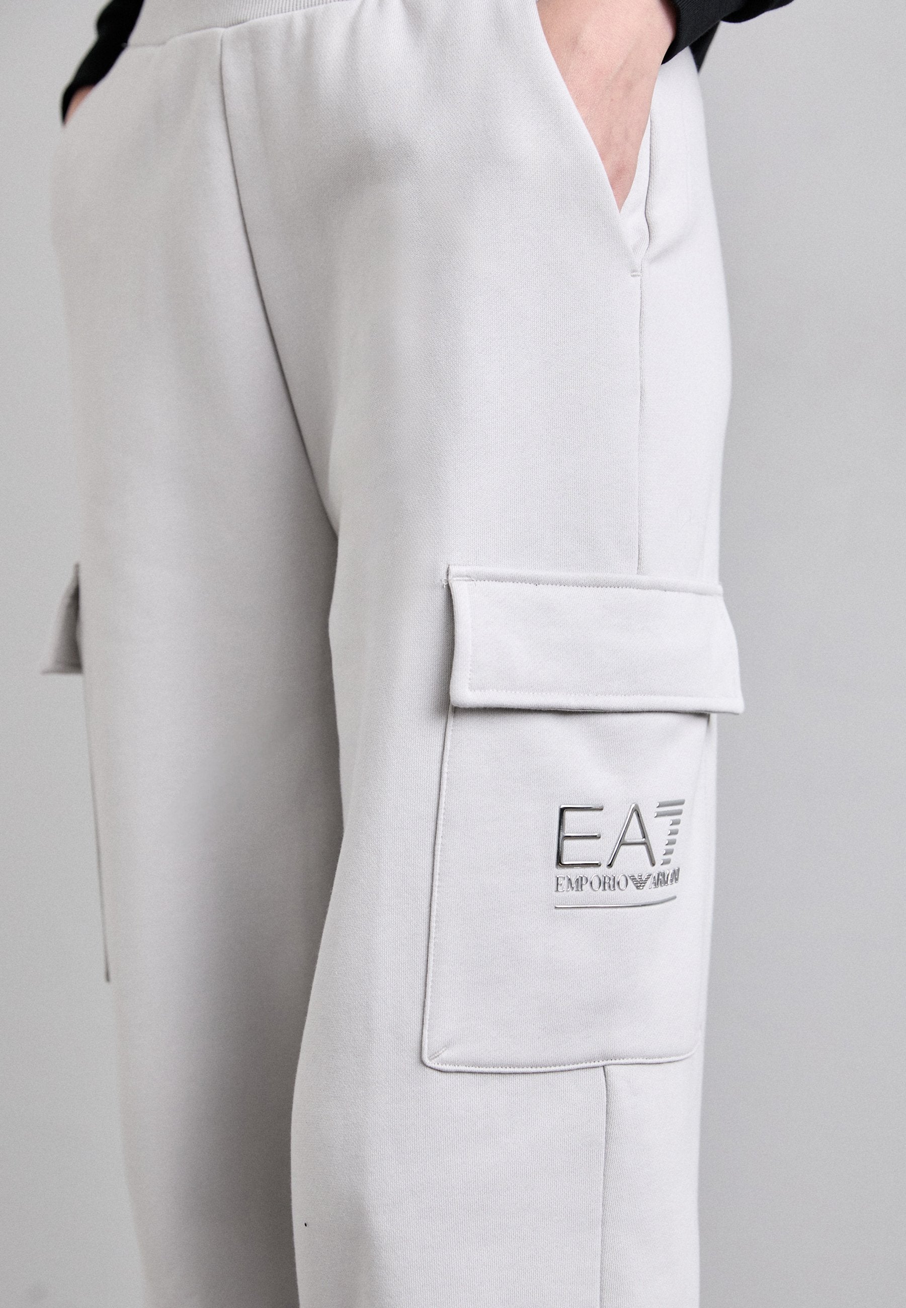 EA7 Emporio Armani TROUSER