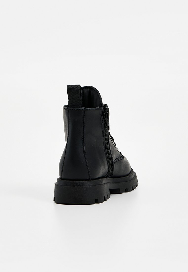 Dsquared2
