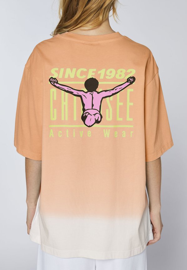Chiemsee T-SHIRT MIT DIP-DYE EFFEKT