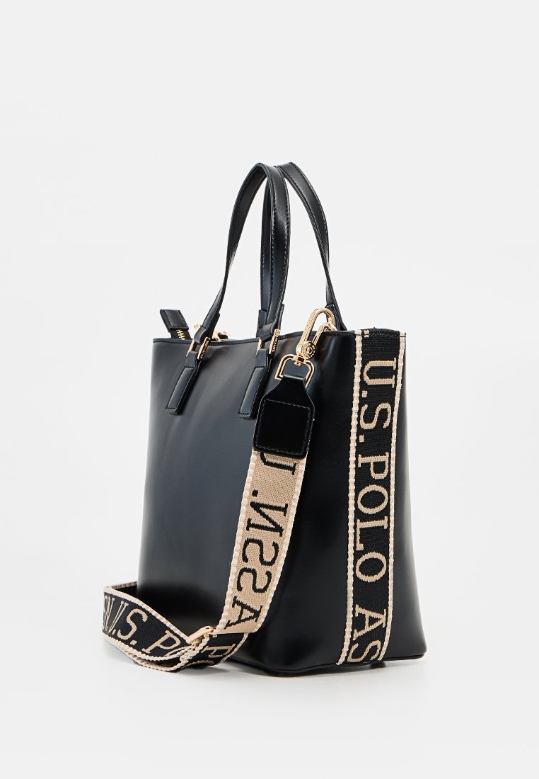 U.S. Polo Assn. LEETOWN
