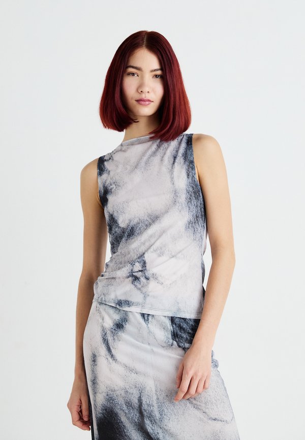 Weekday ANNIE SLEEVELESS