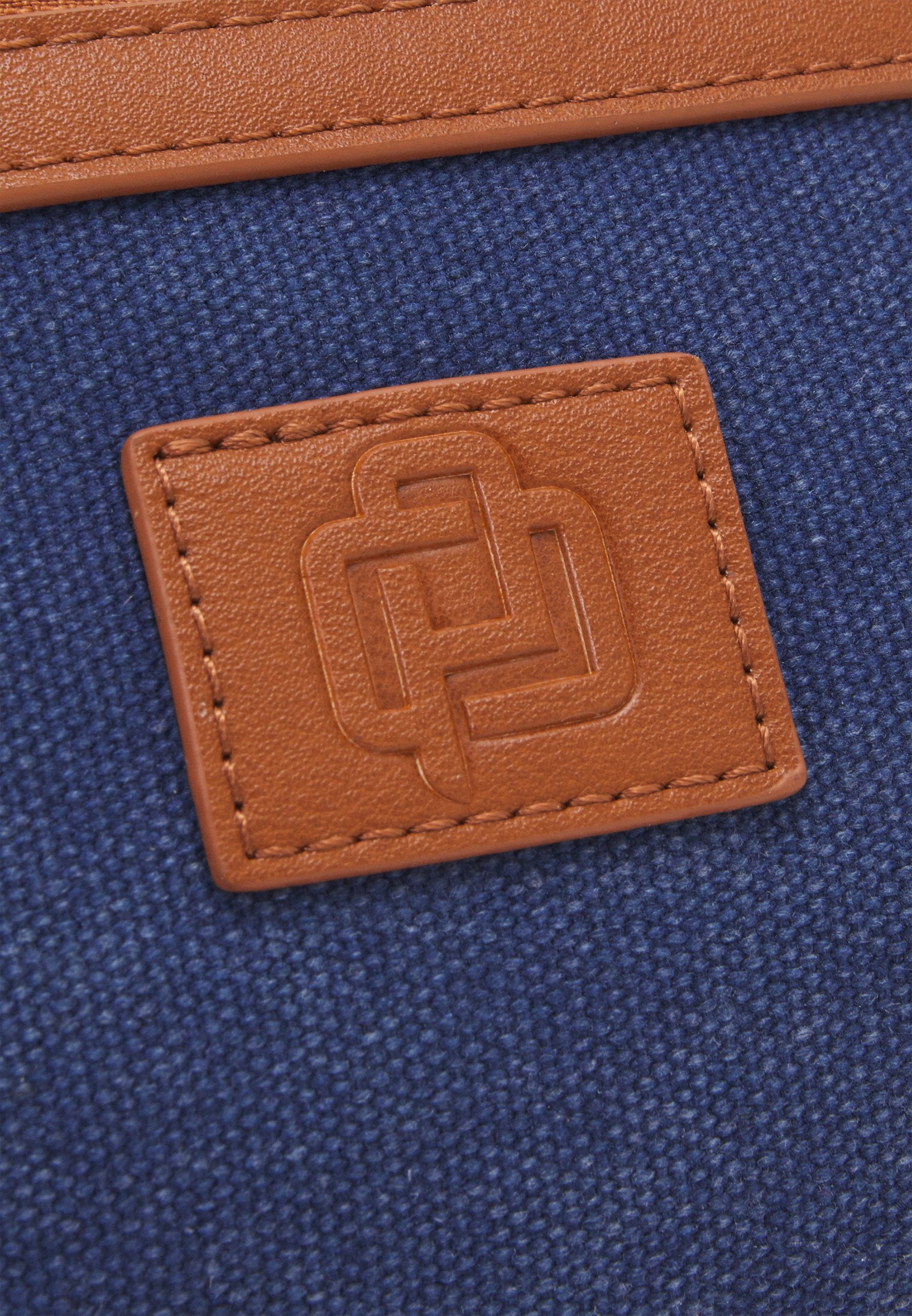Pier One UNISEX