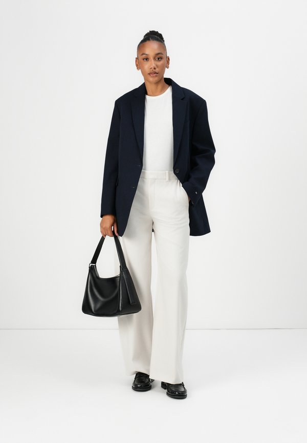 Tommy Hilfiger ELEVATED