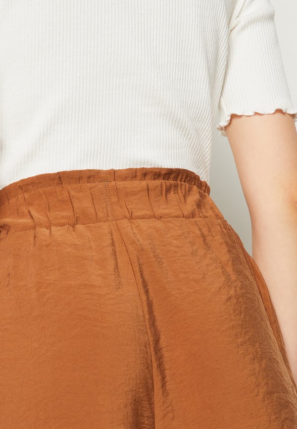 Vero Moda VMQUEENY LONG PANTS