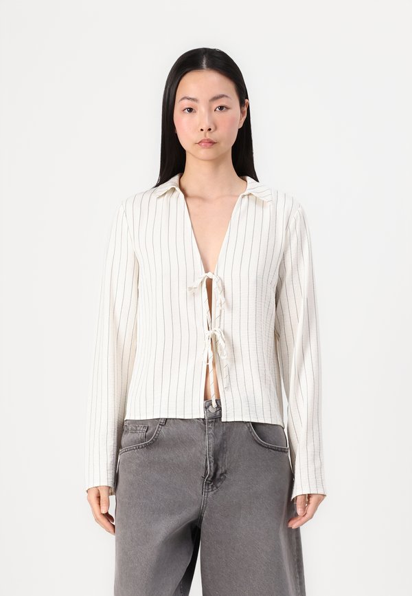 ONLY ONLMETTE PINSTRIPE TIE SHIRT