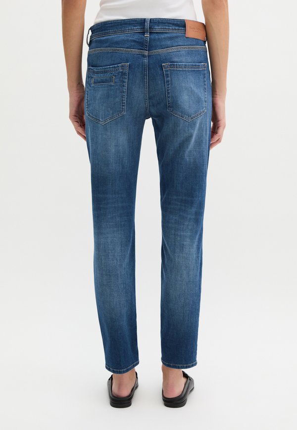 Marc O'Polo MODEL THEDA BOYFRIEND CROPPED MIT ZWEI KNÖPFEN