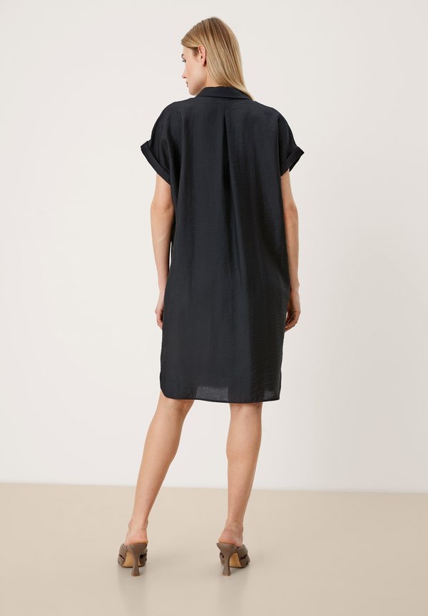 s.Oliver BLACK LABEL  MUNIE D’UN COL À REVERS
