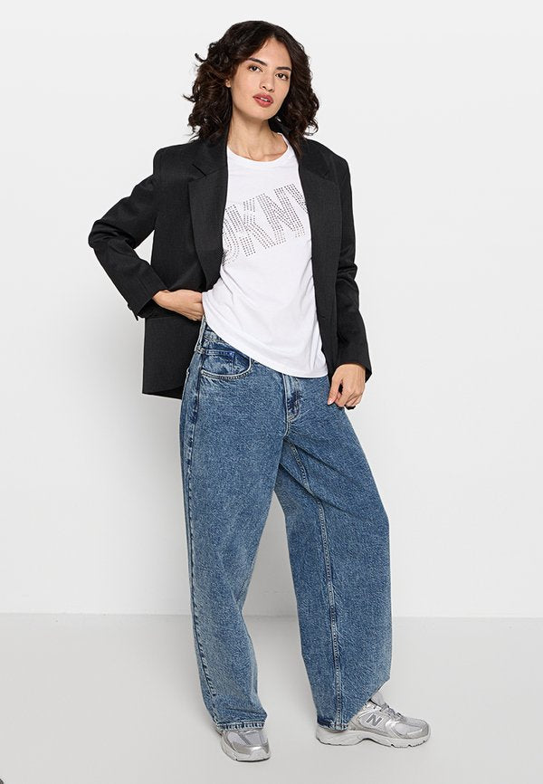 DKNY