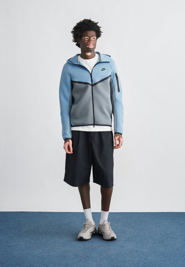 Nike Sportswear
