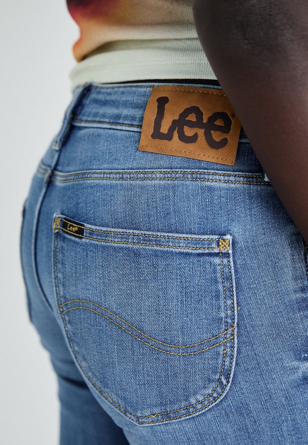 Lee SCARLETT HIGH
