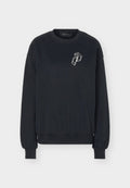 Schwarzer Langarm-Sweatshirt mit Rundhalsausschnitt, weißem geometrischem Logo auf der linken Brust sowie gerippten Bündchen und Saum.