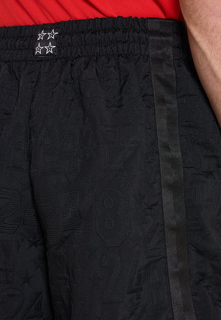 Nike Performance