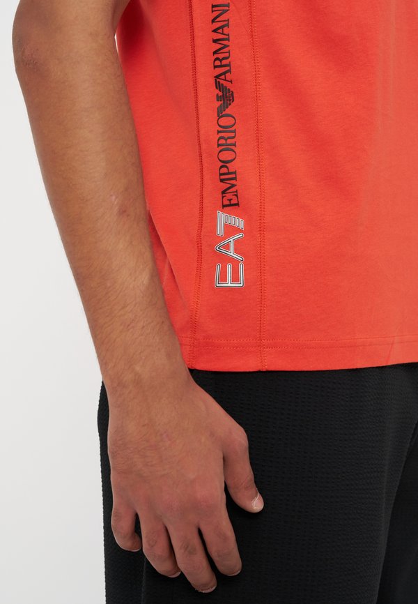 EA7 Emporio Armani T-SHIRT