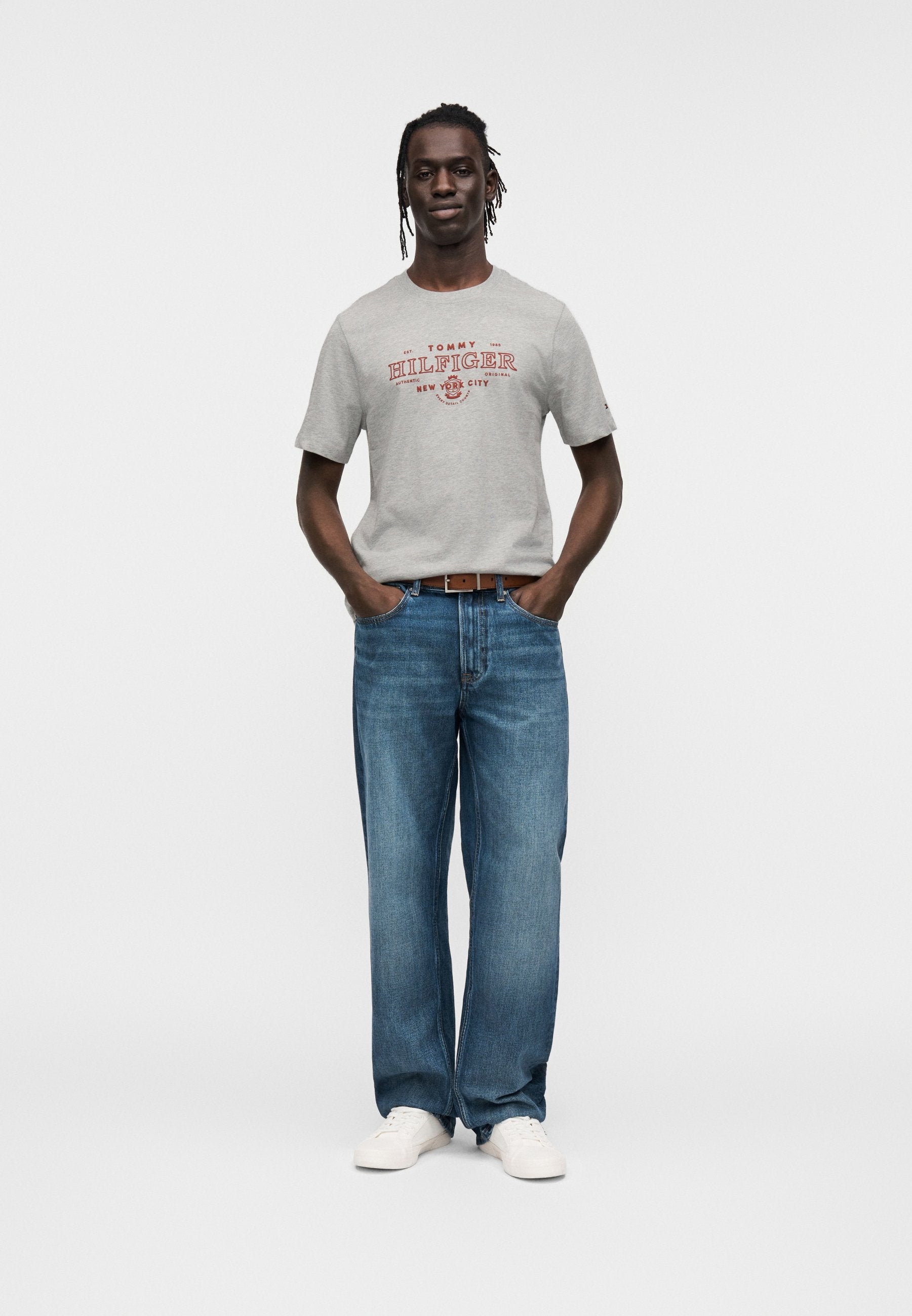 HERITAGE LOGO GRAPHIC JERSEY T-SHIRT Media 2