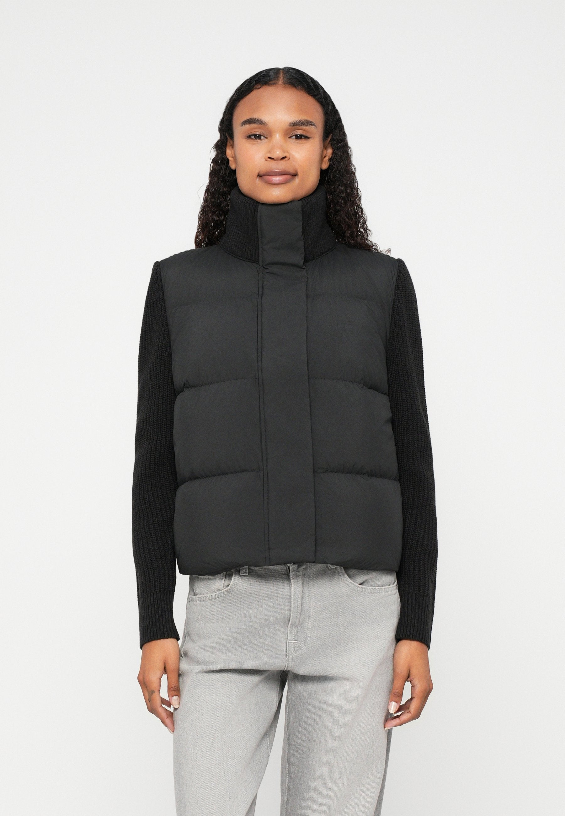 MODERN JACKET Media 3