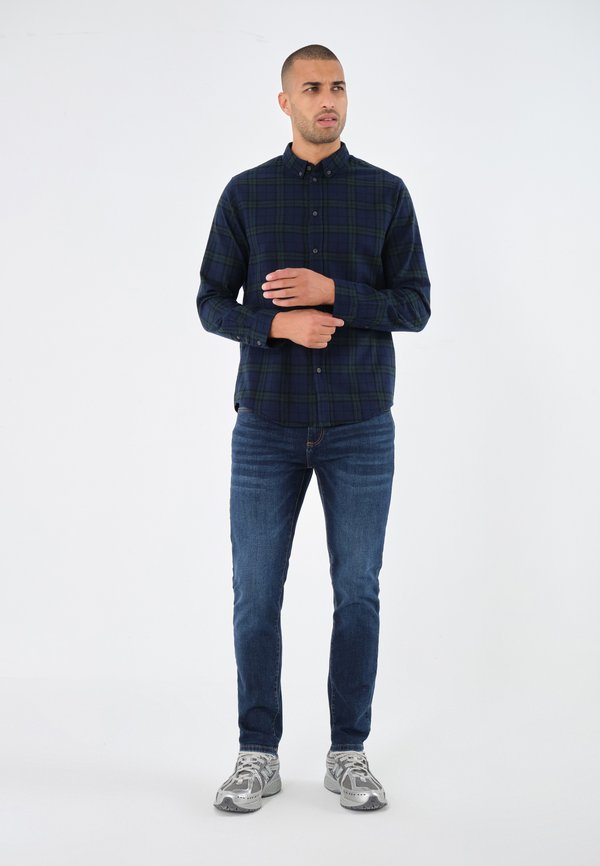 Pier One by Zalando