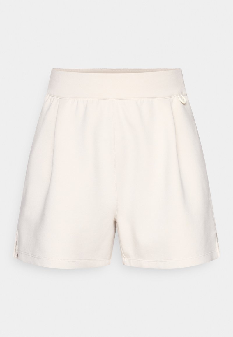 Off-white, hoch taillierte Shorts aus weichem Stoff mit breitem Bund und kleinen seitlichen Schlitzen am Saum jeder Beinseite.