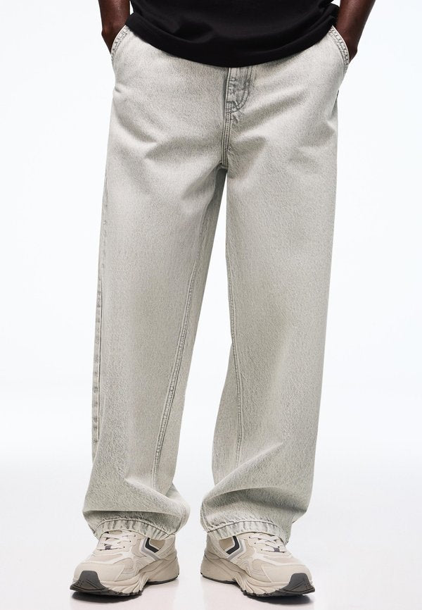 Bershka SKATER - Relaxed fit jeans - grey