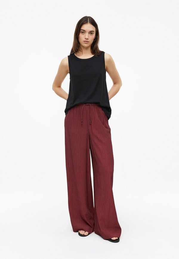 s.Oliver HOSE - Trousers - bordeaux
