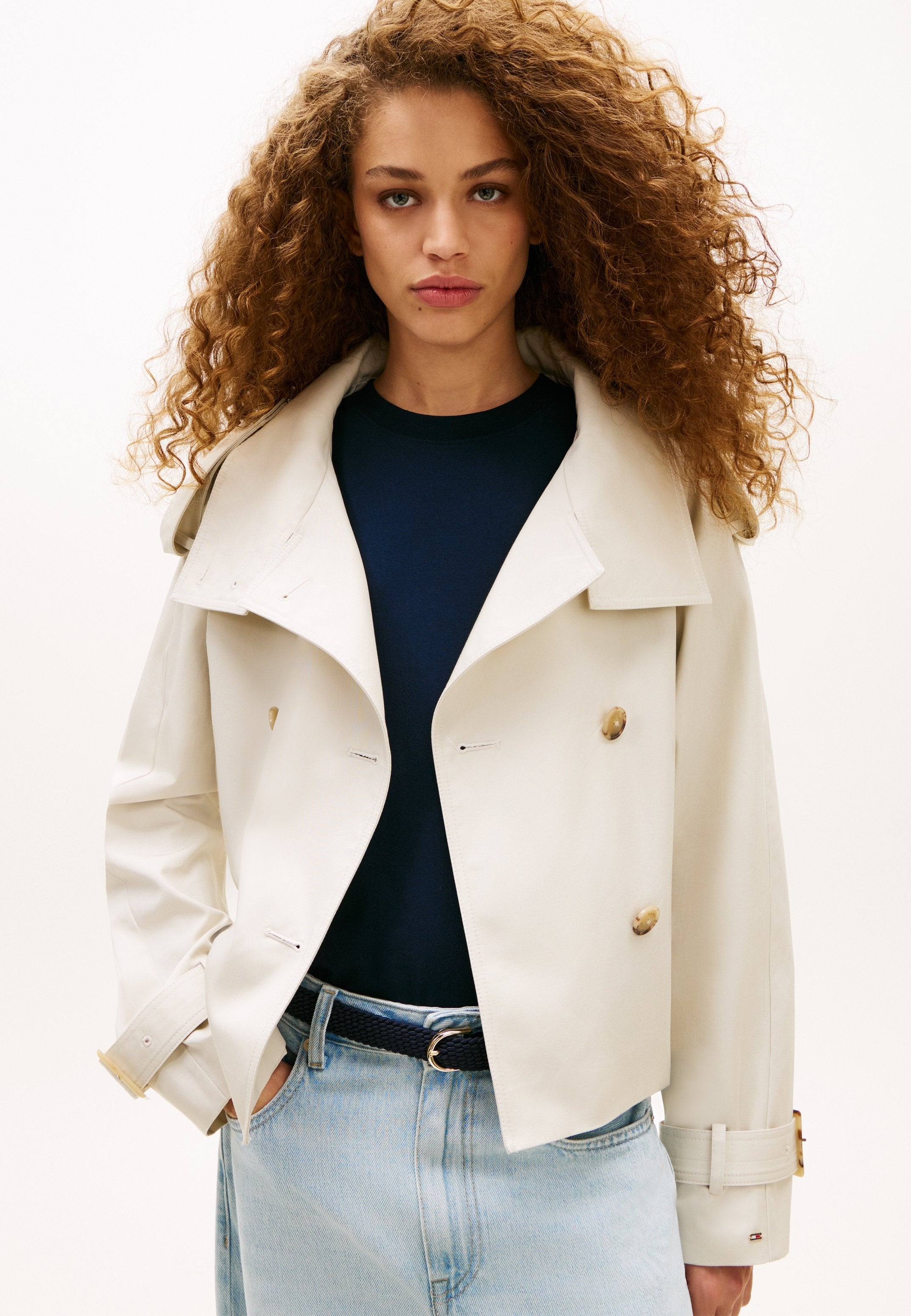 WATER REPELLENT SHORT TRENCH JACKET Media 3