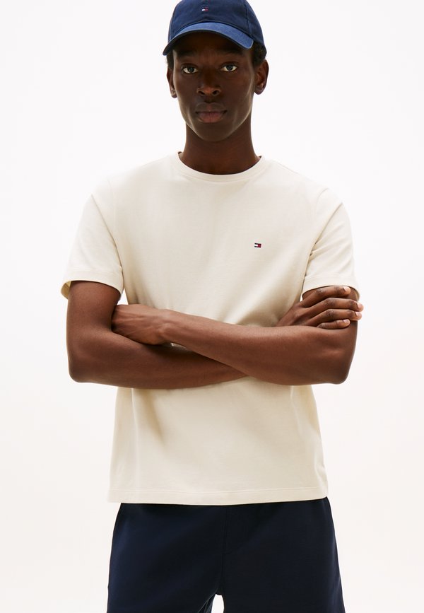 Tommy Hilfiger SEASONAL SOLID TEE CORE ESSENTIALS - Basic T-shirt - newsprint
