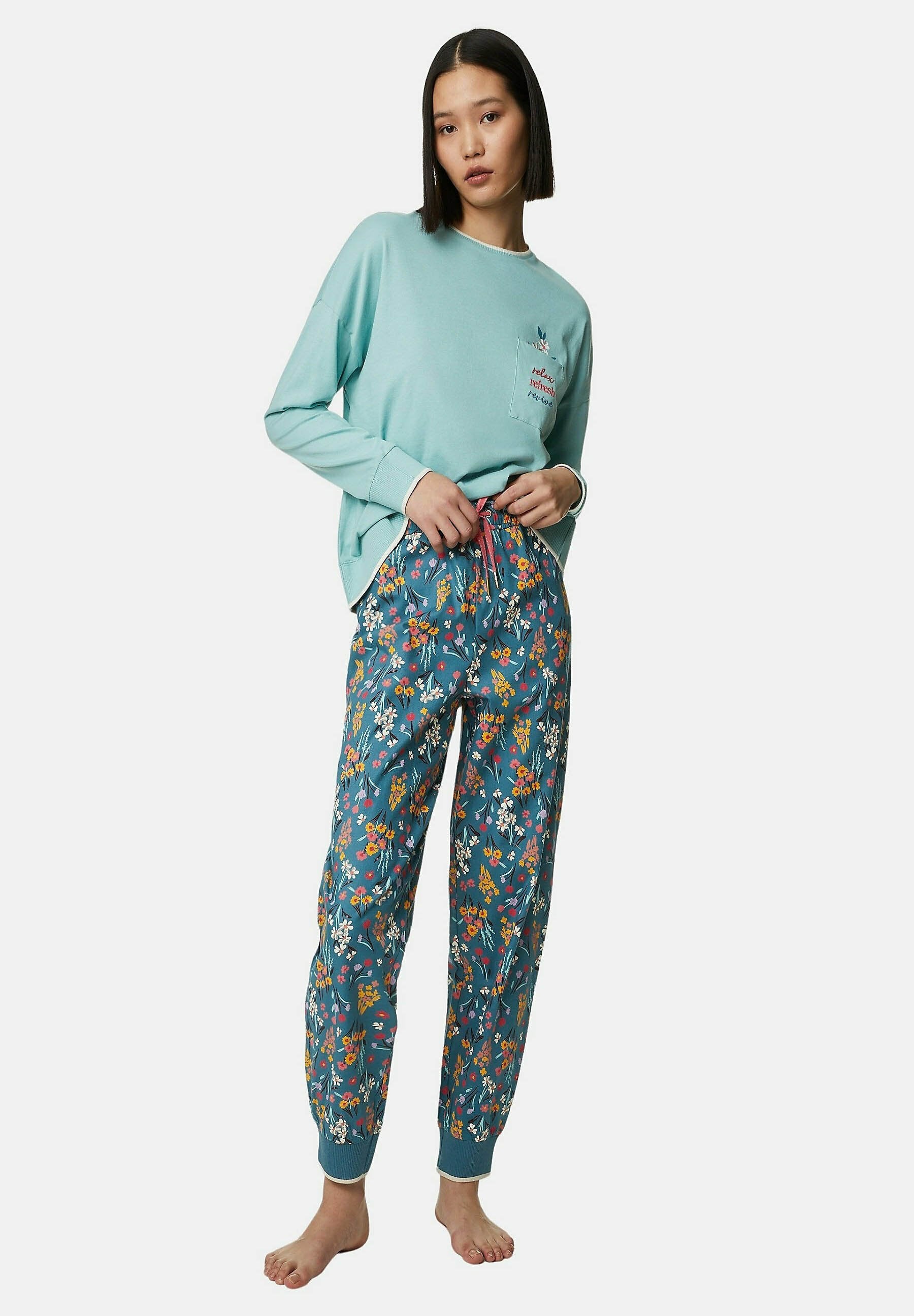 Marks & Spencer HAPPINESS SLOGAN SET