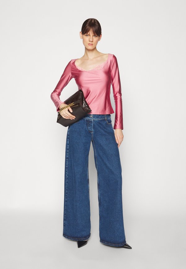 Vaillant FITTED LONG SLEEVED WITH ASYMMETRICAL DETAIL