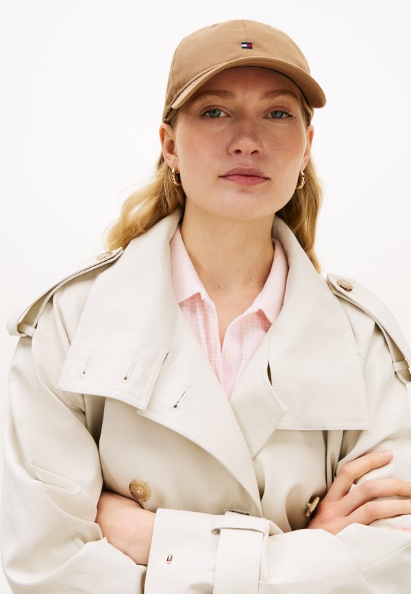 Tommy Hilfiger HILFIGER FLAG SOFT BASEBALL CAP - Cap - safari canvas