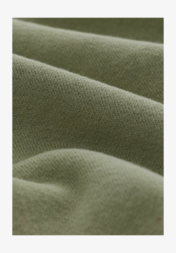 New Balance MADE IN USA CREWNECK - Sweatshirt - olivine