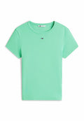 Mintgrünes kurzärmeliges Ripp-Baumwoll-T-Shirt mit rundem Halsausschnitt und kleinem Tommy Hilfiger-Logo zentriert unter dem Kragen.