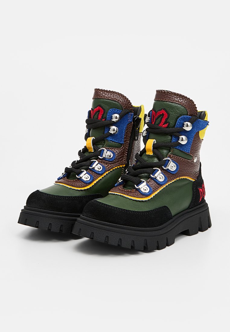 Dsquared2