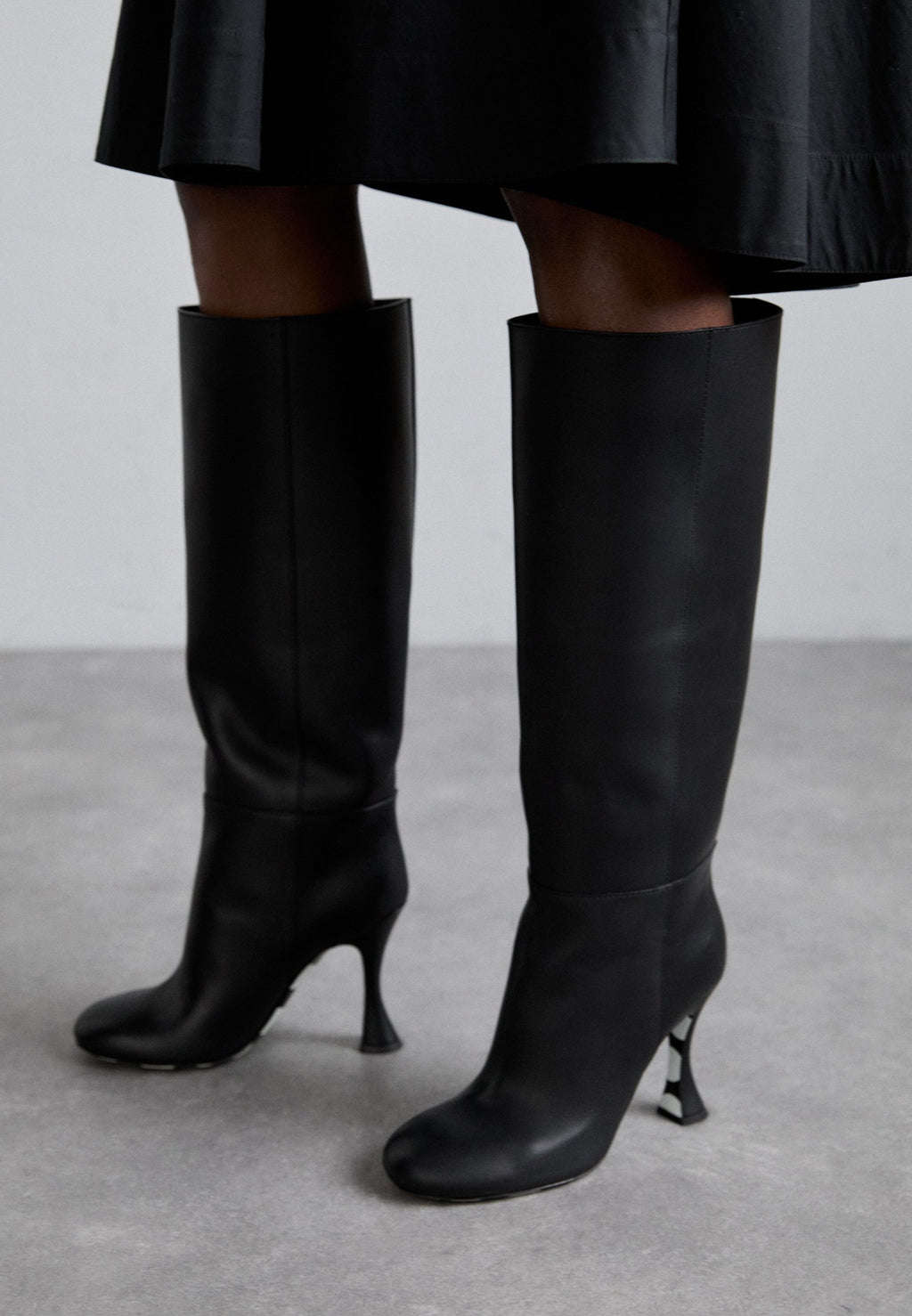 MOSCHINO